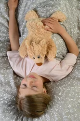 Beddy Bear Wärme Stofftier Bär William liegend