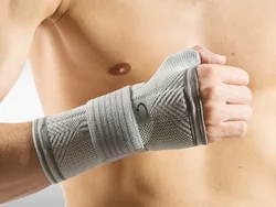 OMNIMED Dynamic Manu Handgelenkbandage XS beidseitig tragbar