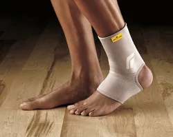 3M FUTURO Comfort Lift Sprunggelenk-Bandage S