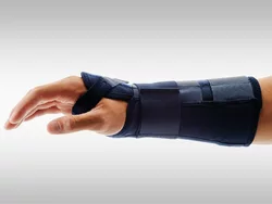 OMNIMED Ortho Manu Classic Handgelenkbandage 16.5-19cm rechts