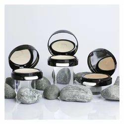 IDUN Minerals Pressed Powder & Foundation Sarek Light