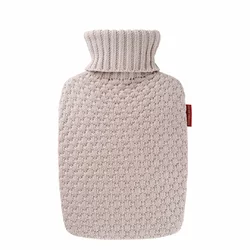 HUGO FROSCH Wärmflasche PVC Plant 1.8l mit Strickbezug Bio Sand