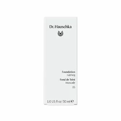 Dr. Hauschka Foundation 05 nutmeg